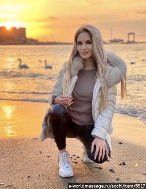 массажистка Владлена